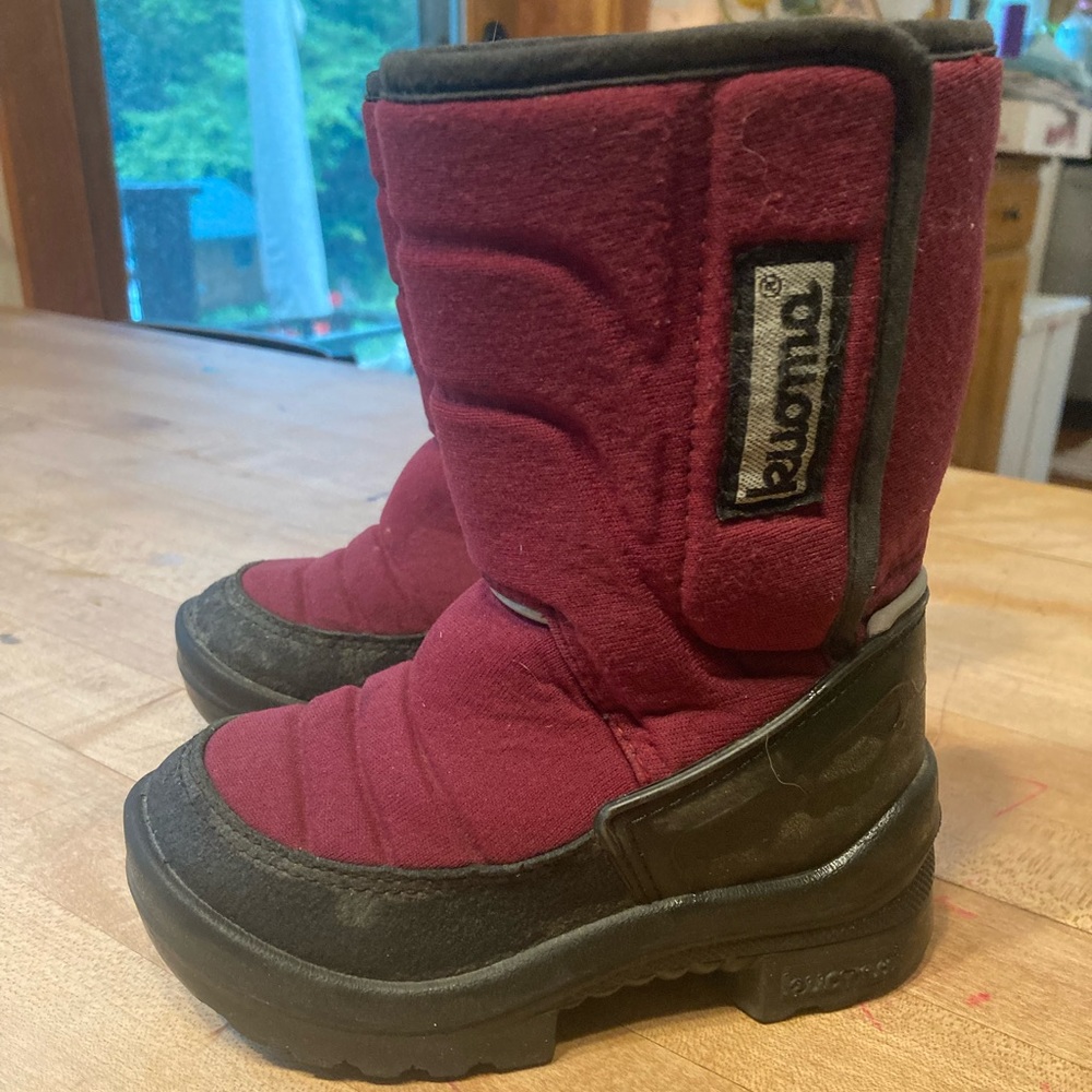 Kuoma kids boots Euro size 24 US size 8 toddler